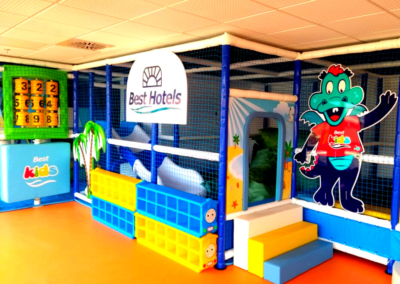 PARQUE INFANTIL DE NIÑOS