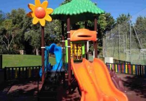 Parques infantiles homologados para colegios